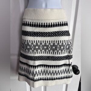 Loft large Black and White Patterned Knit Skirt